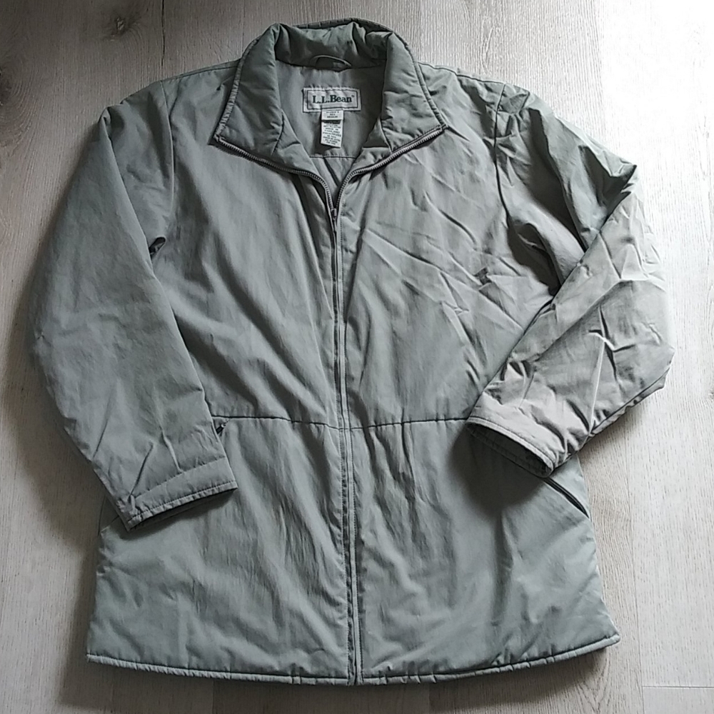 L.L. Bean Warm and Light‎ Puffer coat winter gray